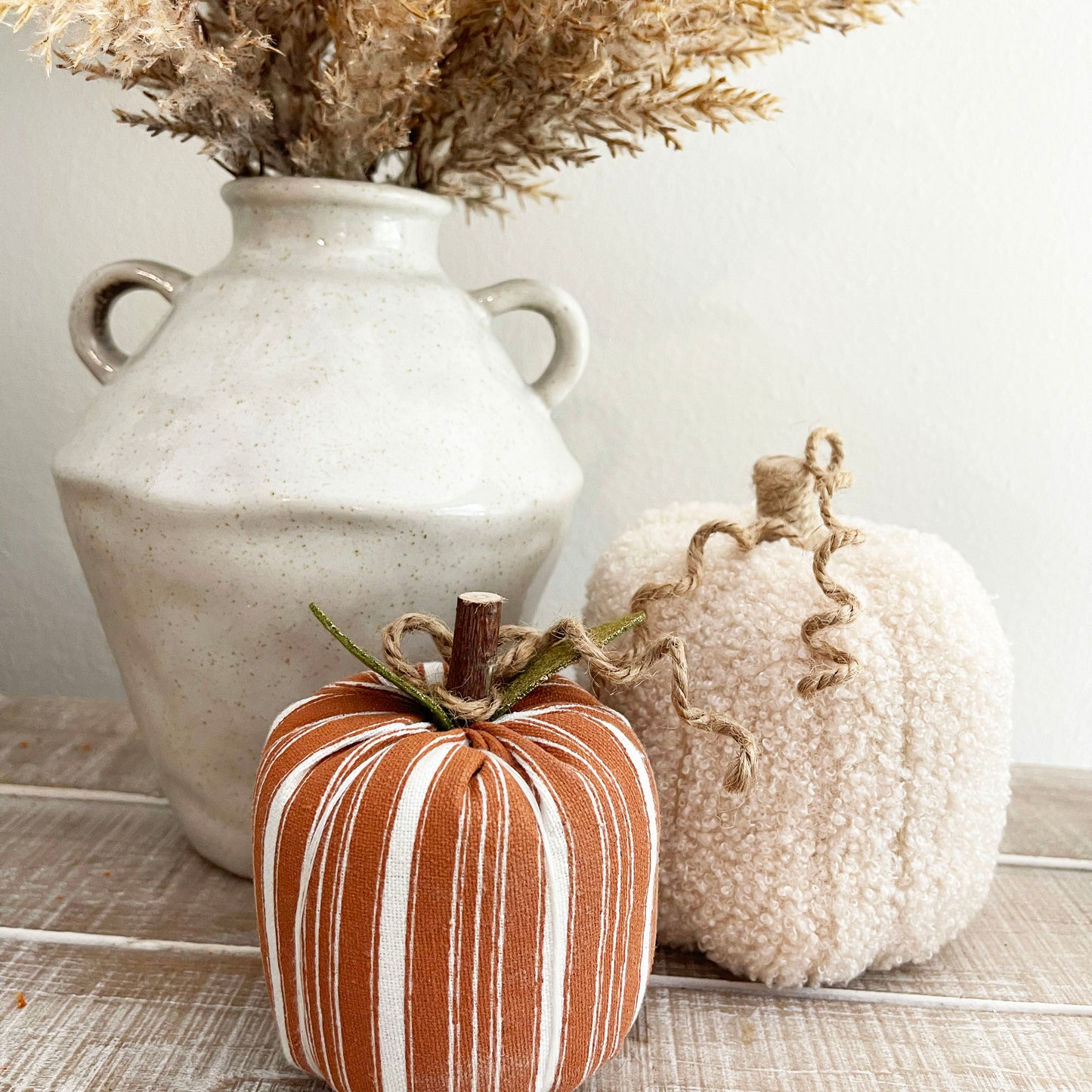 Speckled Vase With Handles