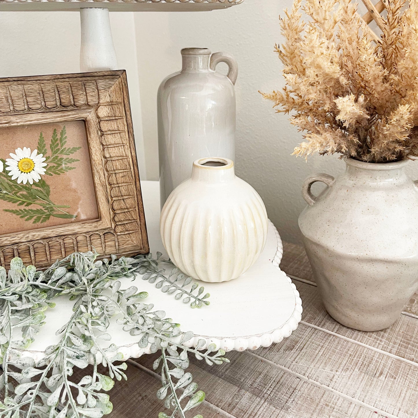 Small Ribbed Bud Vase