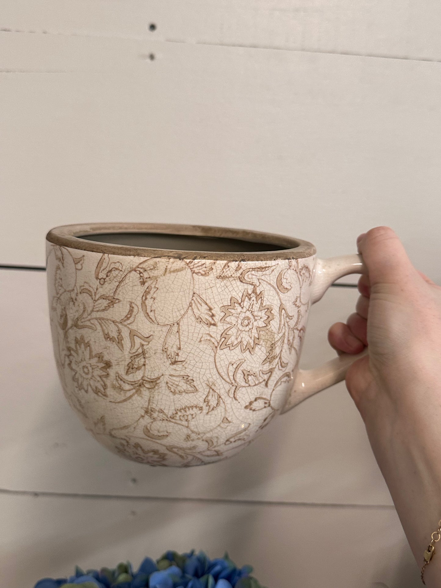 Heirloom Beige Floral Mug Planter
