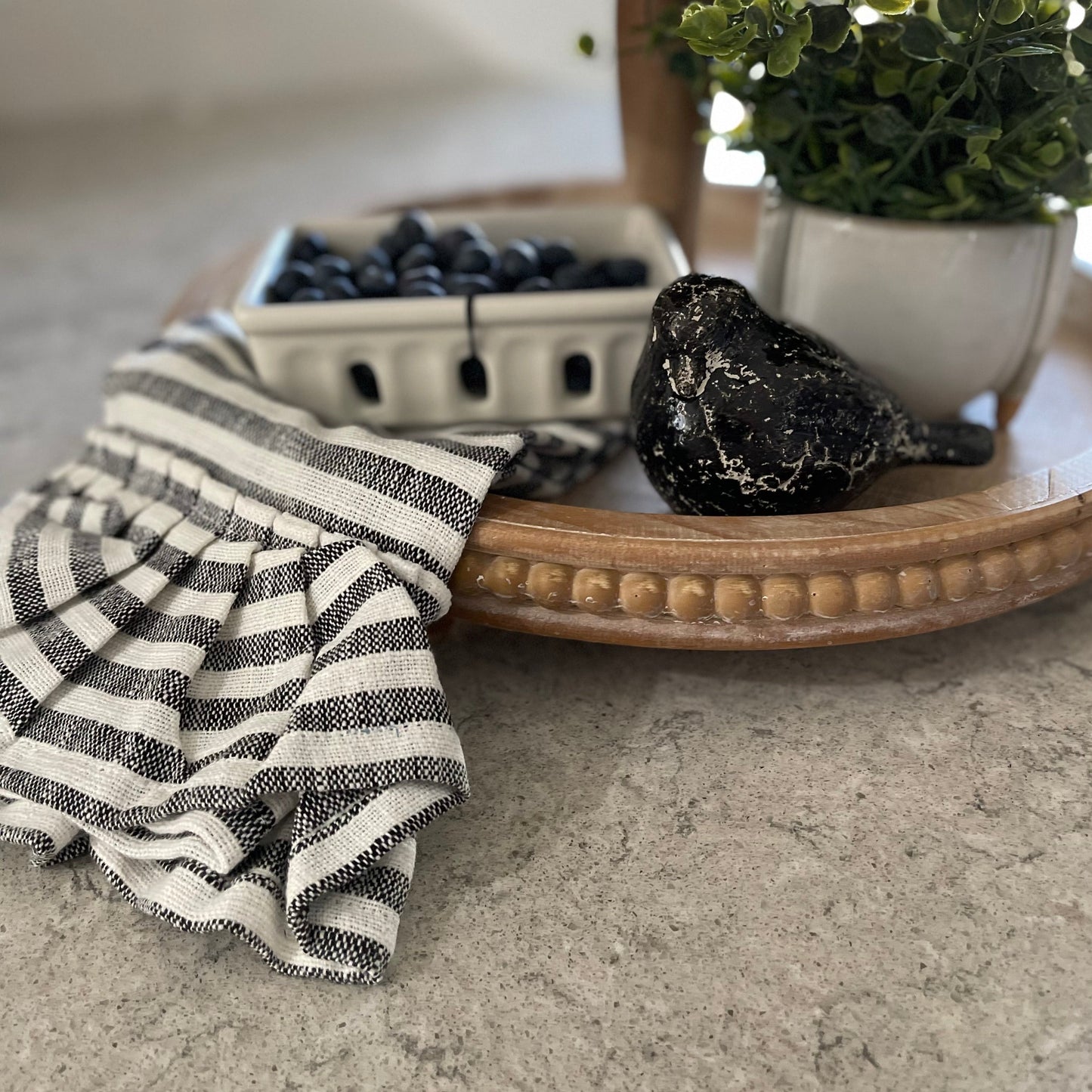 Ruffle Kitchen Towel - 2 Color Options