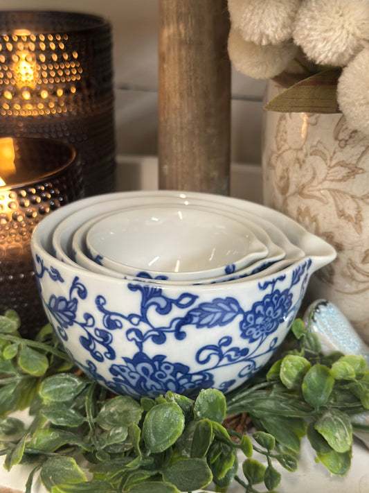 Blue Floral Measuring Cup Set