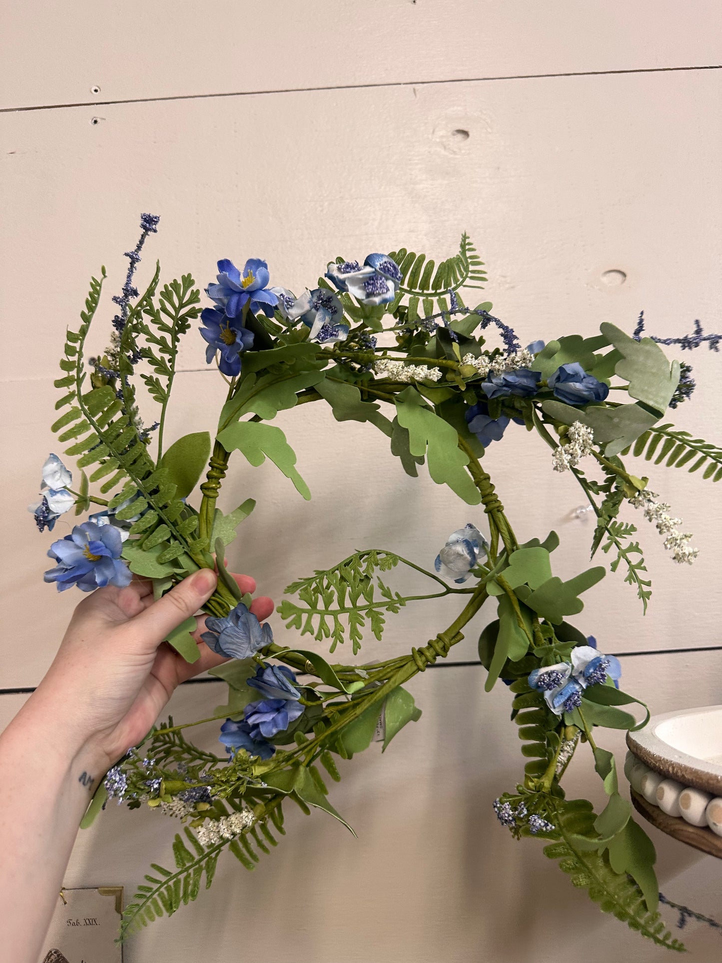 Blue and Fern Candle Ring 13in