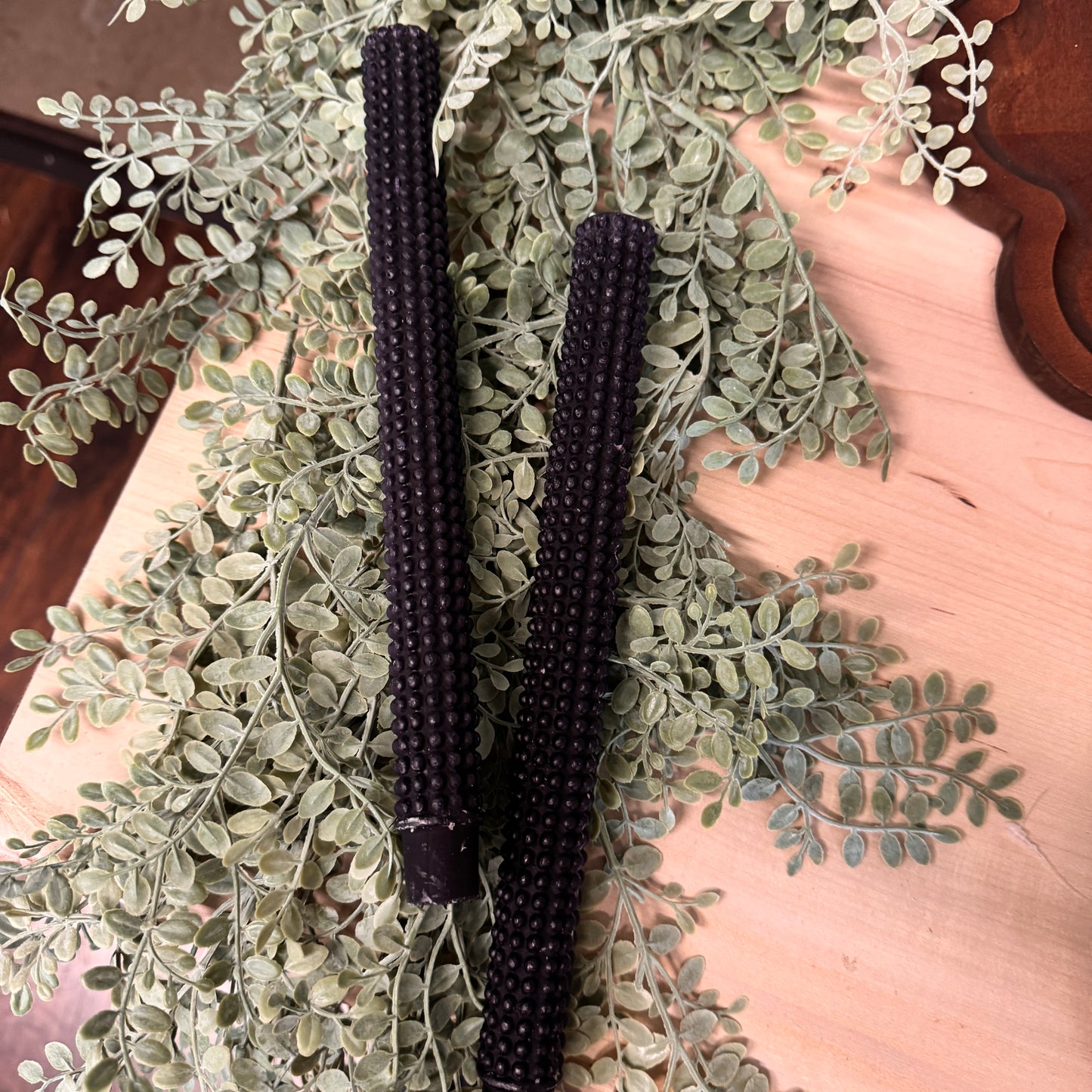Black Hobnail piller waxtaper candles