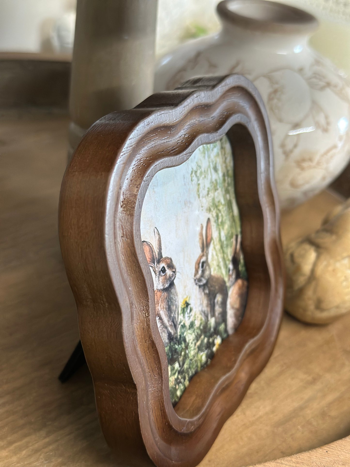 Brown Scalloped Frame