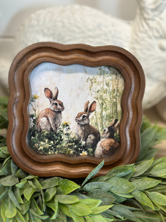 Brown Scalloped Frame