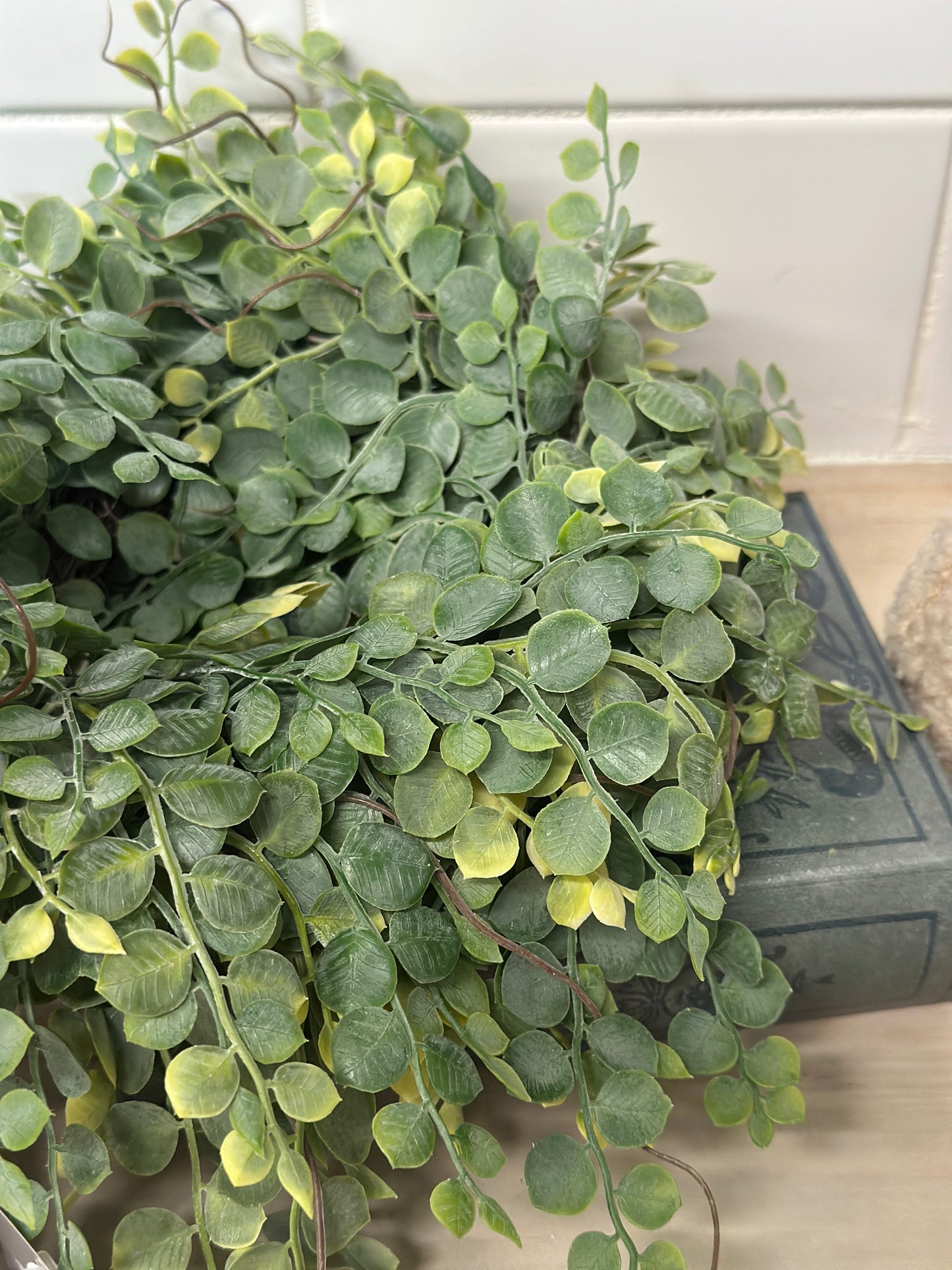 111 Cherub Vine Candle Ring