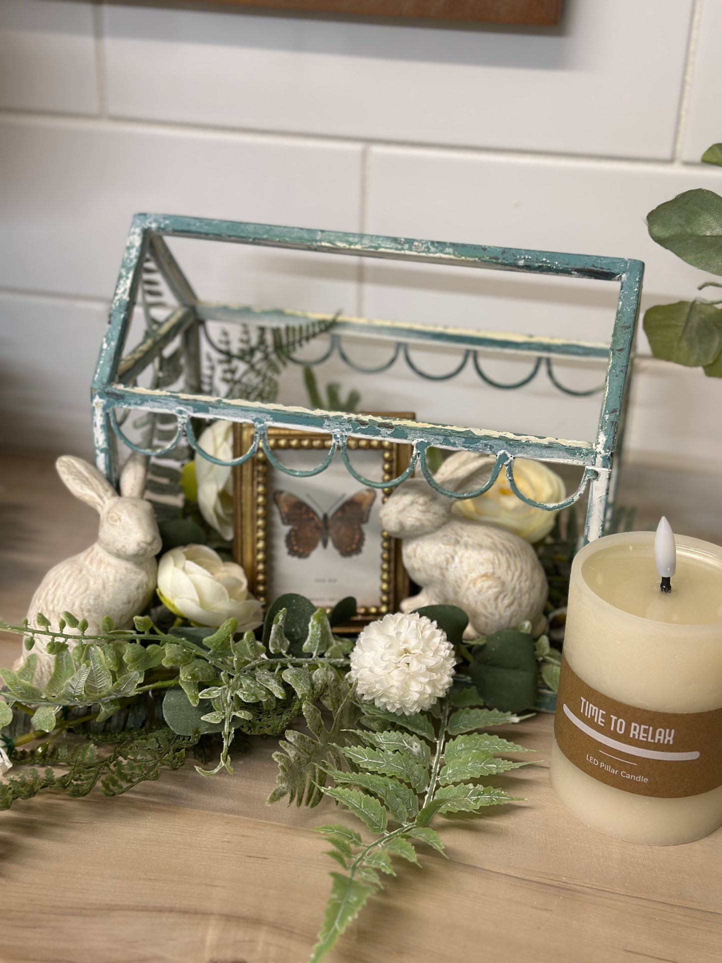 108 Fench Blue Metal Displayer