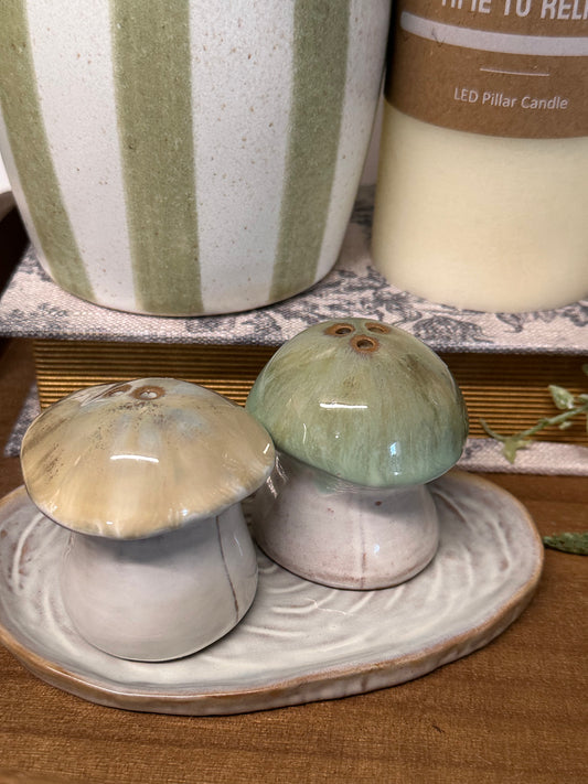 Mushroom Salt & Pepper Shaker