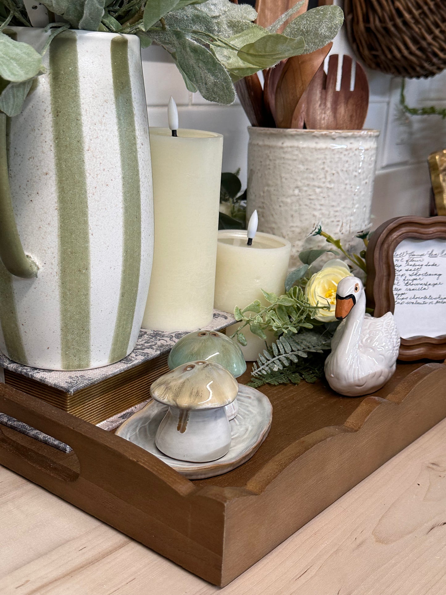 Scalloped Rectangle Tray